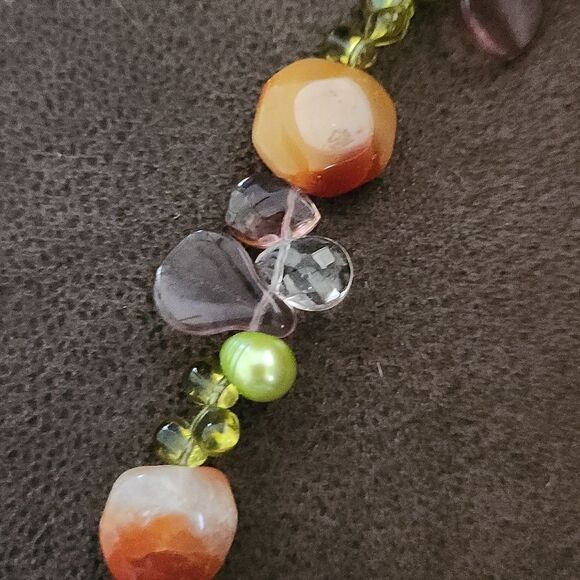 Multi color green,peach,clear polished beaded necklace - Picture 2 of 7